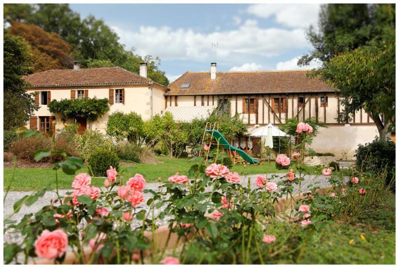 Vila La Ferme Des Grisettes Montesquiou Exteriér fotografie